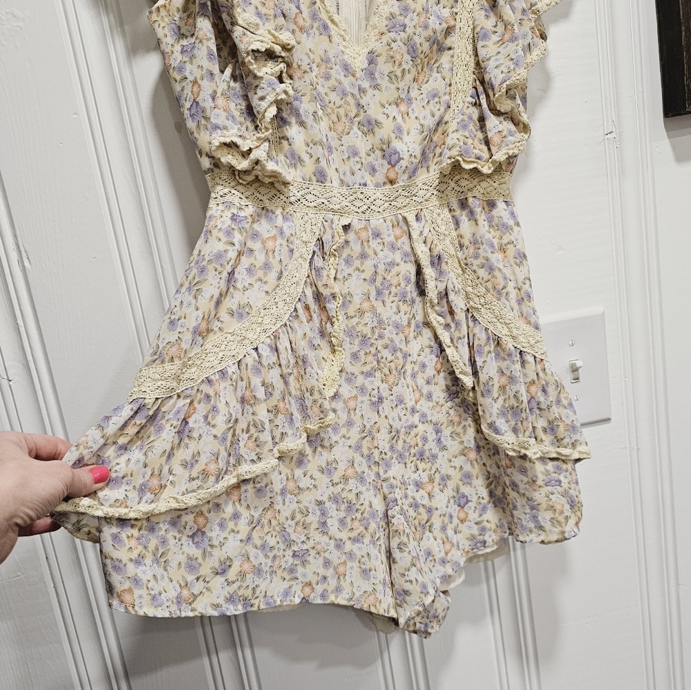 Floral Lace-Trimmed Jumpsuit - Picture 10 of 16